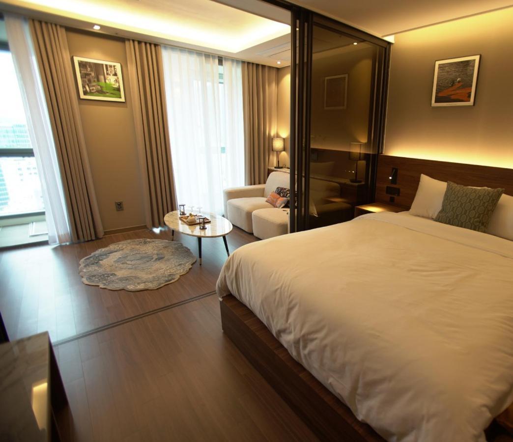 Sienna Ambassador Residence Busan Extérieur photo