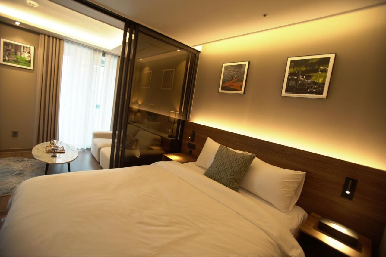 Sienna Ambassador Residence Busan Extérieur photo