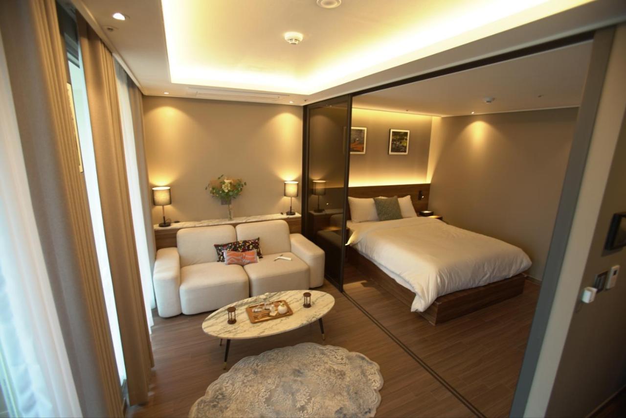 Sienna Ambassador Residence Busan Extérieur photo