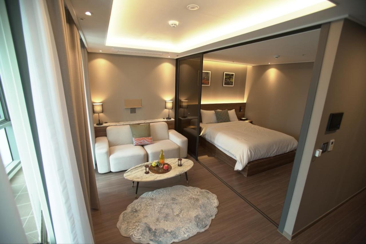 Sienna Ambassador Residence Busan Extérieur photo