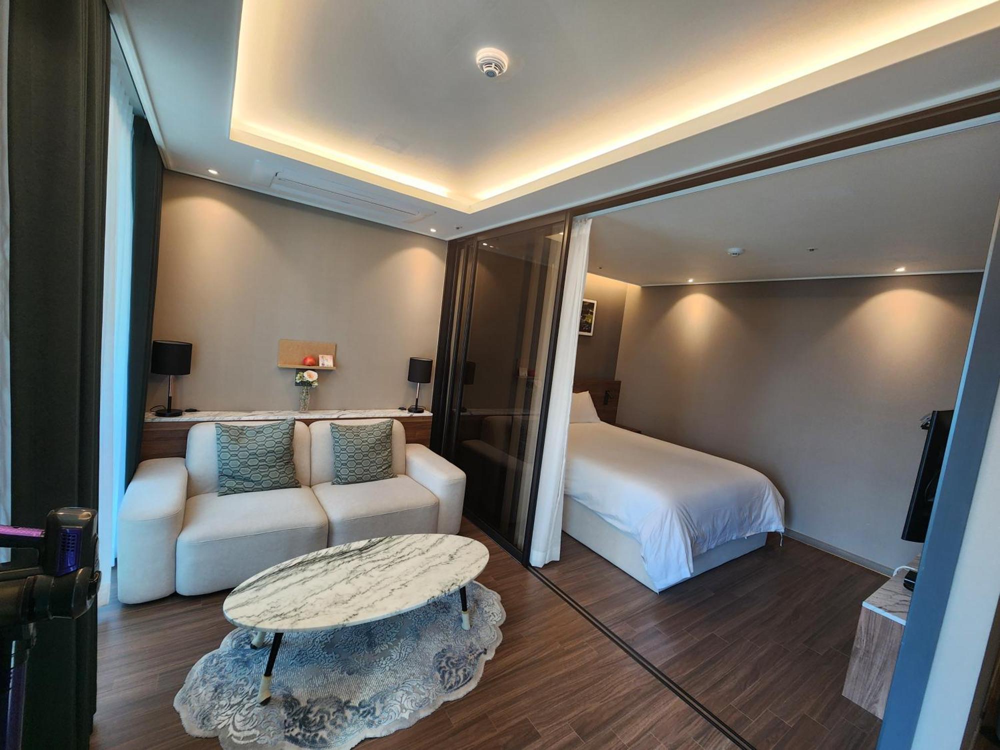Sienna Ambassador Residence Busan Extérieur photo